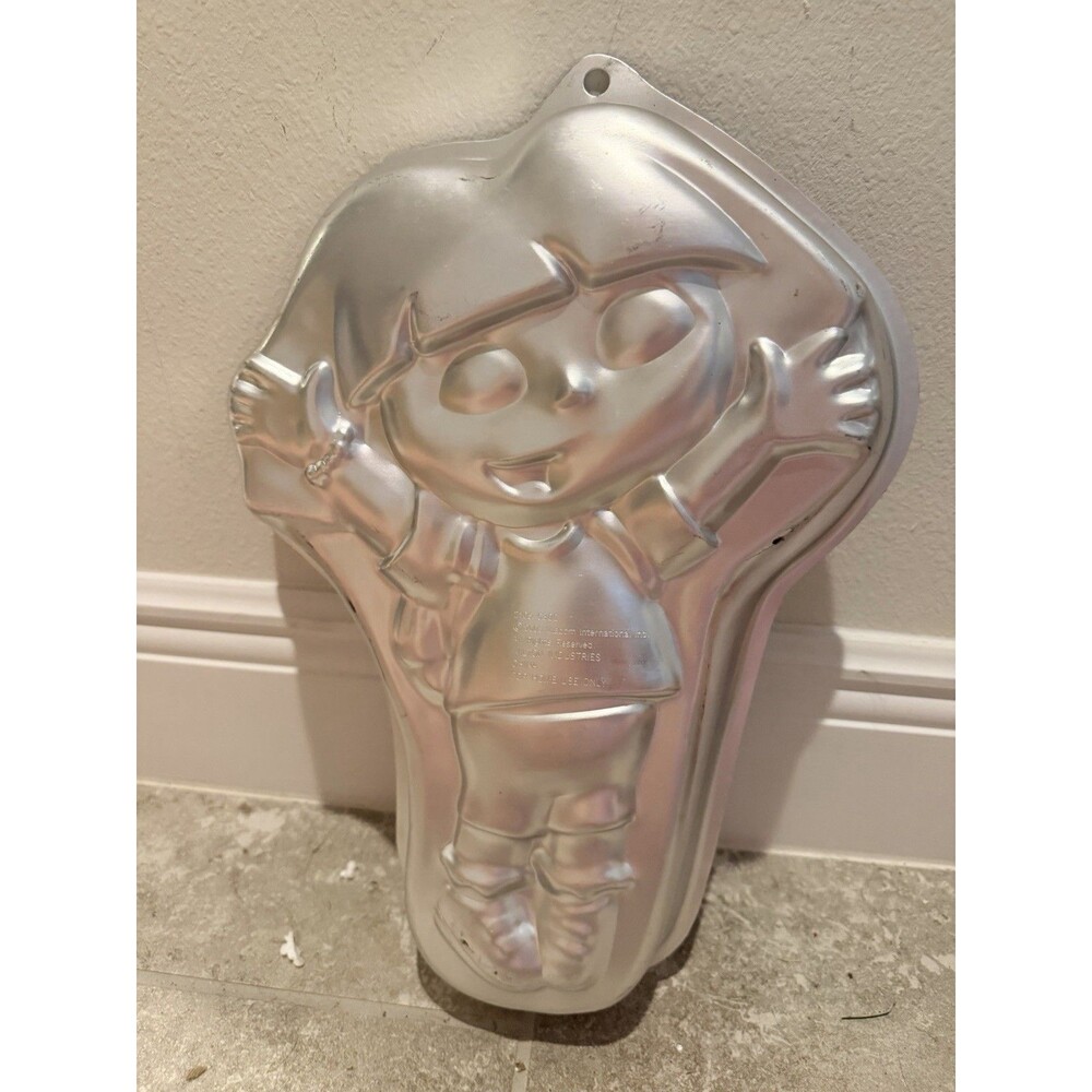 BIG VINTAGE WILTON 2105-6300 DORA ALUMINUM BAKING PAN CAKE MOLD